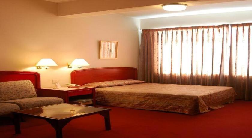 Great Eastern Hotel Quezon City Exterior foto